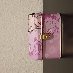 Betty Boop bank